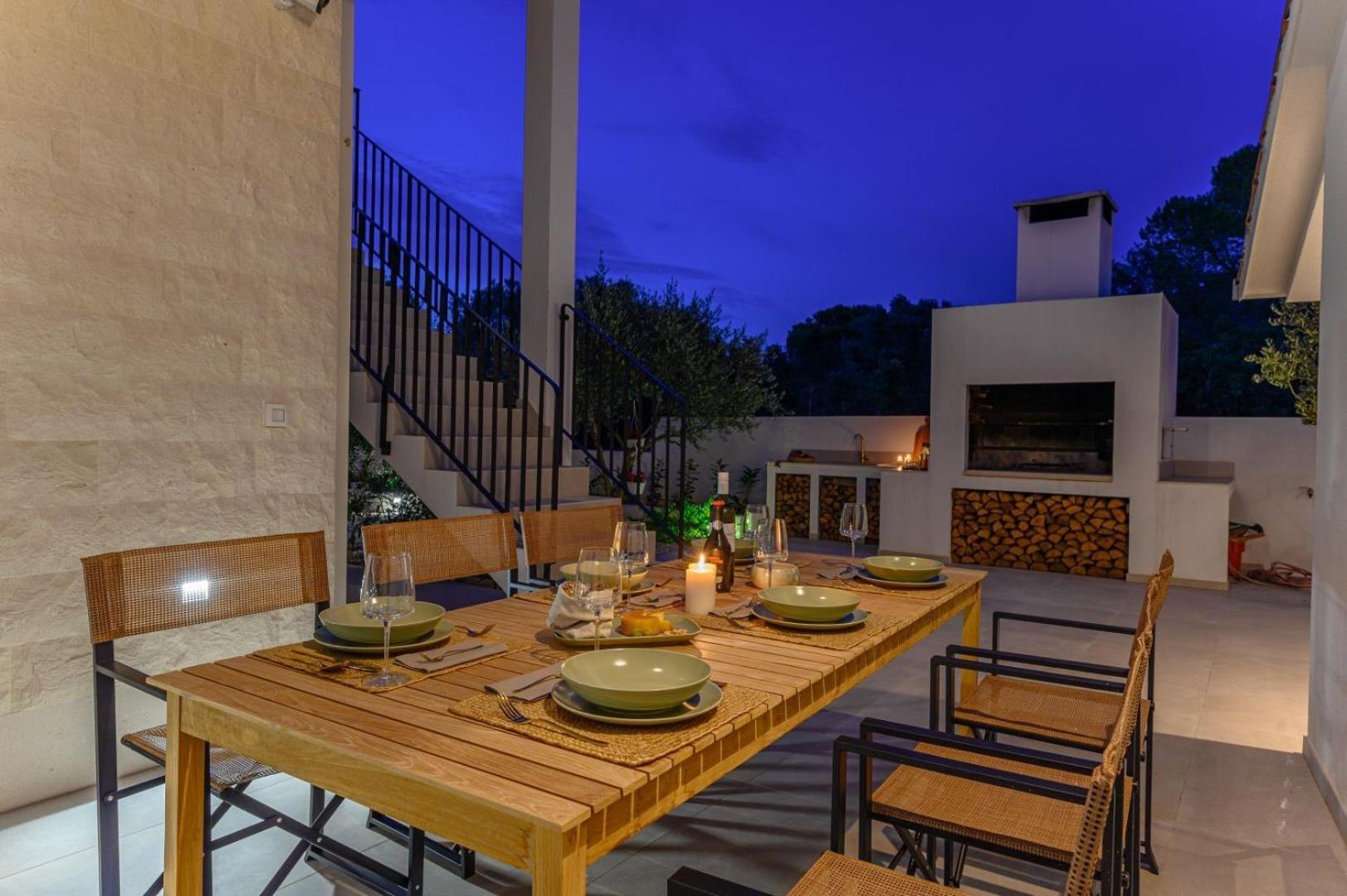Luxury Villa Del Sogno With Pool, Jacuzzi, Parking Okrug Gornji Ngoại thất bức ảnh